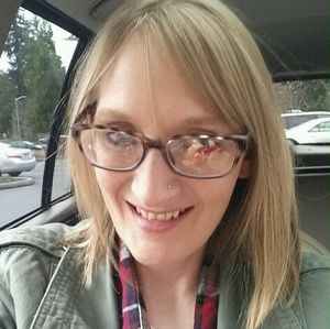 Meet your Posher, Catherine